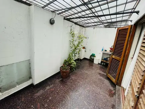 Depto Tipo Casa en Venta 49 años