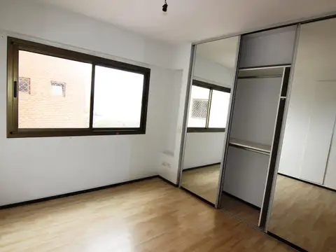 Excelente Semipiso  4 ambientes  en Olivos