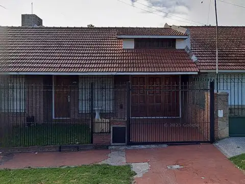 Casa en Punta mogotes 4 ambientes