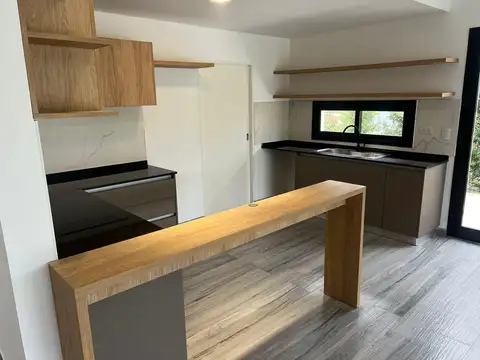 Casa en Venta en Pilar del Este - Santa Emilia, USD 170.000