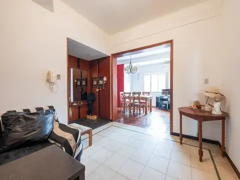 Depto Tipo Casa en Venta en Colegiales, USD 170.000