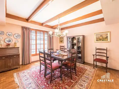 Casa 5 ambientes con 3 baños