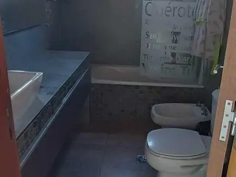 OPENHOUSE VENDE ESPLENDIDA CASA EN BARRIO PRIVADO EL RECODO