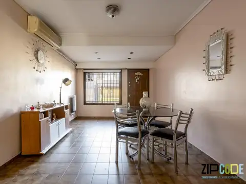 Depto Tipo Casa en Venta de 4 ambientes
