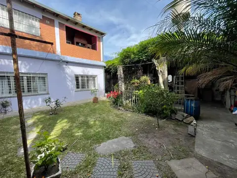 Depto Tipo Casa en Venta en Villa Luzuriaga, USD 85.000