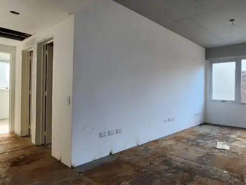 Oficina en Venta con 2 cocheras