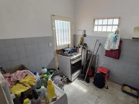 Casa 4 ambientes con 1 baño