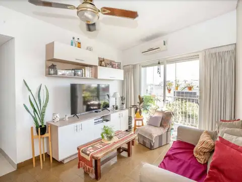 Departamento en Venta en Chacarita, USD 120.000