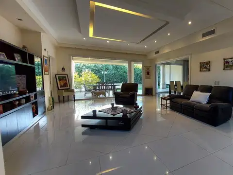 Casa en Venta de 6 dormitorios