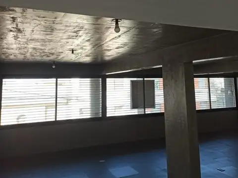 Oficina 2 ambientes con 1 baño