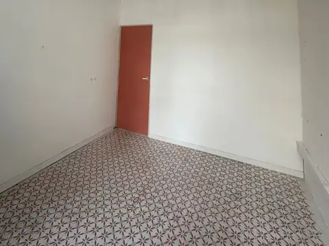 Monteagudo 100, Piso 1