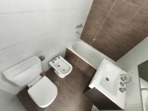 General Juan José Viamonte 200