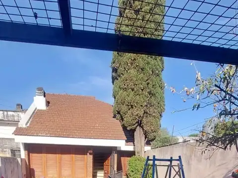 Casa en venta de 4 dormitorios c/ cochera en Matheu