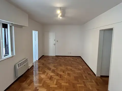 Departamento en Alquiler en Belgrano C, $ 680.000