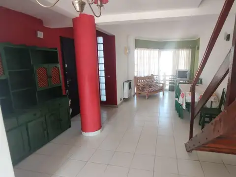 Departamento de 4 ambientes en Pleno centro de Chiozza .