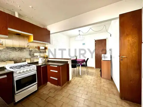 CASA 3 AMBIENTE VENTA CASTELAR NORTE APTA CREDITO