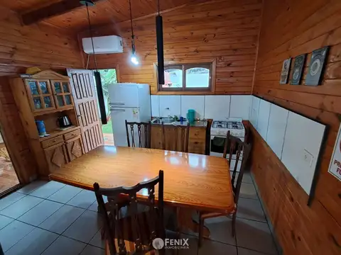 CF1328 - CABAÑA CON PILETA - AMPLIO TERRENO A MINUTOS DEL CENTRO -  2 DORMITORIOS