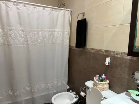 CASA VENTA 4 ambientes Lugano