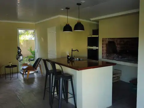 Casa  en Venta en Navarro