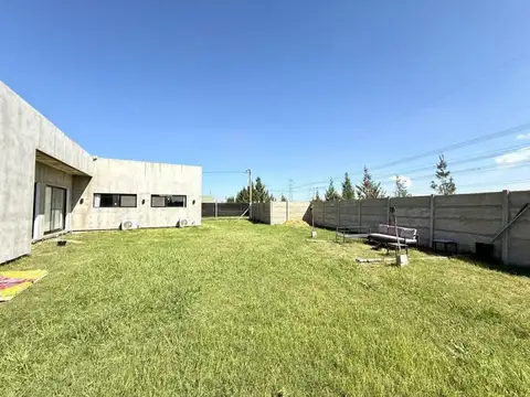 Casa en Venta al Oeste