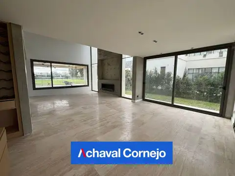 Casa 6 ambientes con 6 baños