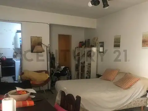 TRES ARROYOS 1700, Piso 0