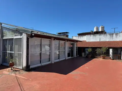 Depto Tipo Casa 4 ambientes con 2 baños