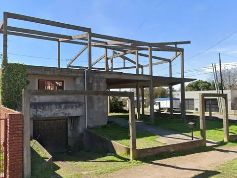 Mariano Moreno y Sargento Cabral