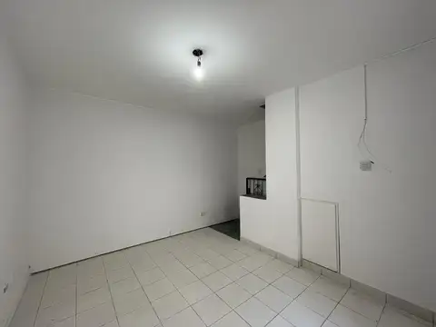 Depto Tipo Casa en Venta de 2 ambientes