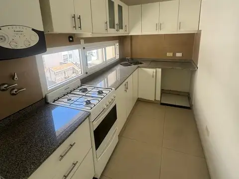 Departamento en Alquiler en Lomas De Zamora, $ 500.000