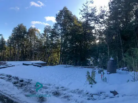 Terreno con de 489m2 vista al lago - Faldeo del Bayo
