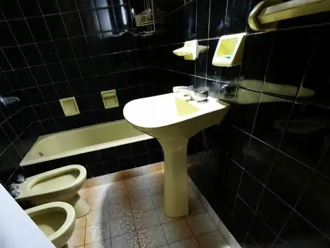 Depto Tipo Casa en Venta con 1 cocheras