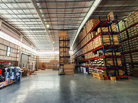 Galpon en Alquiler A Estrenar