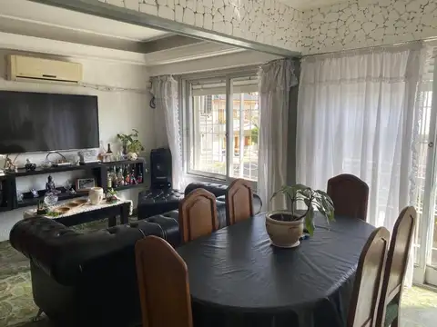Depto Tipo Casa en Venta de 3 ambientes