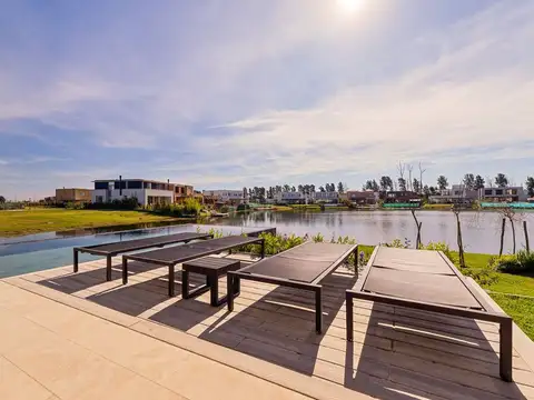 Casa en Alquiler 1 año