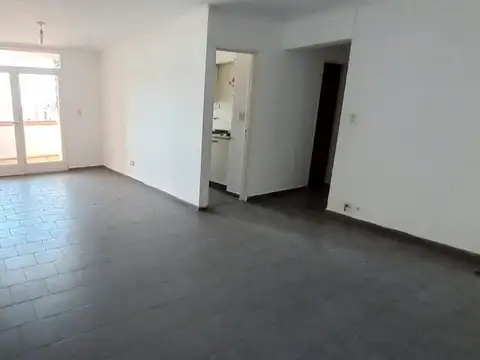 Avenida J. M. de Pueyrredón 619 600