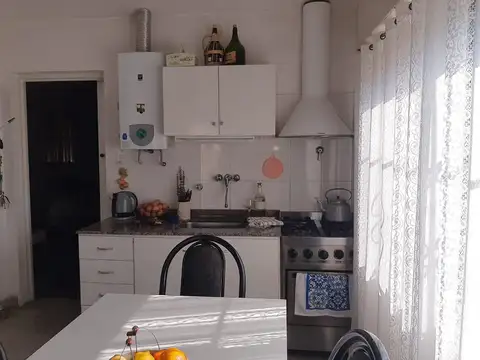 Casa mas locales a la venta en Santa María de Punilla. (C170)