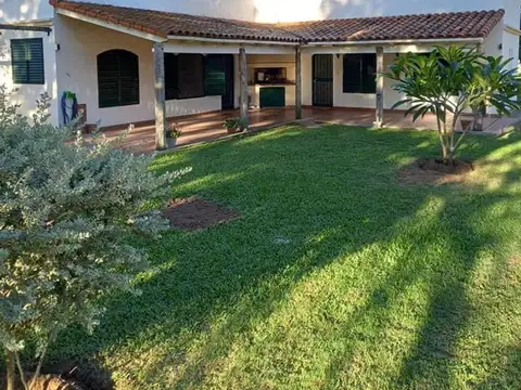 CASA ESTILO COLONIAL EN COUNTRY UBAJAY