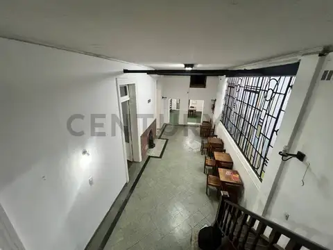 46 entre 3 y 4 400, Piso 0