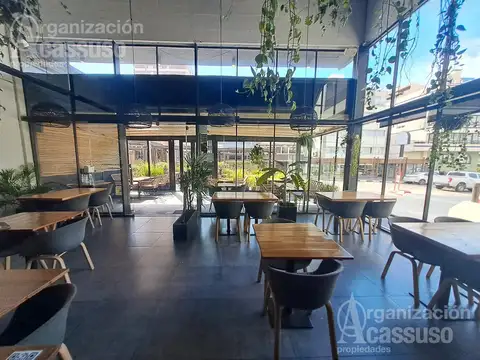 Local en Venta en Península, USD 1.000.000