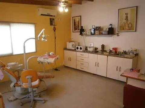 Casa en Venta en Villa Dominico, USD 450.000