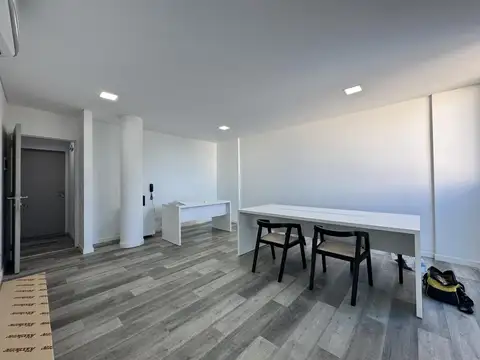 Oficina en Venta en Funes, USD 43.000