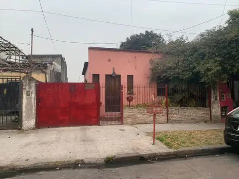 Ituzaingo al 2400