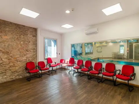 Local en Venta en Villa Muñoz , USD 295.000