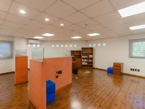 VENTA LOCAL COMERCIAL ESQUINA CON DEPOSITO 100 m2