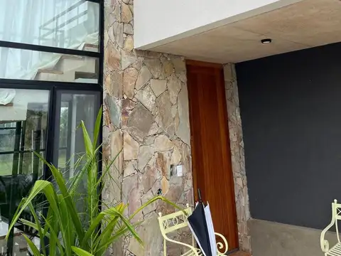 Casa en venta Harás Santa Maria Barrio