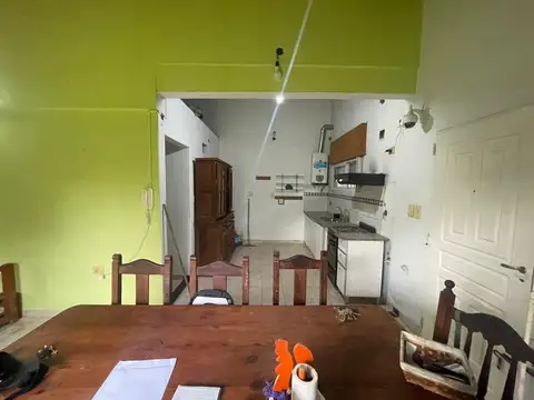 Casa 2 ambientes con 2 baños