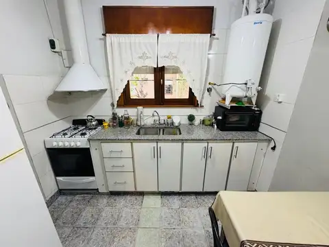 Departamento en PH de 4 ambientes venta Temperley