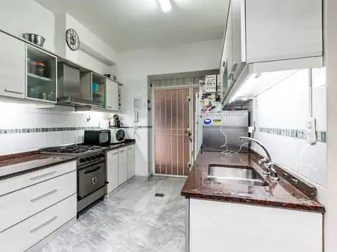 Depto Tipo Casa en Venta 70 años