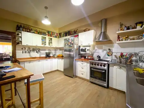Venta de Casa 4 AMBIENTES en Castelar, Morón